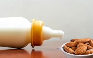 Sữa hạnh nhân tốt cho trẻ như thế nào?