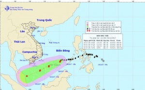 Bão số 15 giật cấp 10 hướng về vùng biển phía Nam