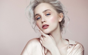 Kem và serum chống nám, ngăn ngừa tăng sắc tố da nên có thành phần nào?