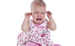 Bé bị đau tai: 5 cách giúp giảm đau tai nhanh chóng