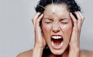 7 dấu hiệu nguy hiểm thường gặp từ những cơn đau đầu bất thường