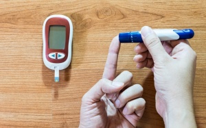 Khô da vào mùa Đông ảnh hưởng thế nào tới người bệnh đái tháo đường?