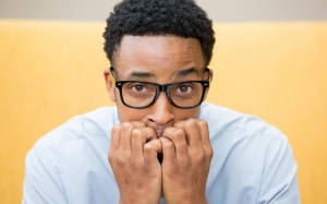 12 suy nghĩ nhỏ nhặt thông thường lại kích hoạt sự lo lắng tệ hại