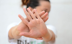 Làn da đang trở nên xấu xí hơn vì những thói quen này!