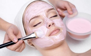 Glycerin + nước hoa hồng: Sự kết hợp hoàn hảo cho làn da sáng