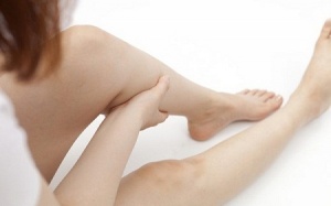 Dễ bị chuột rút chân phải làm sao?