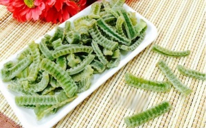 Cách làm mứt bí vị lá nếp cho ngày Tết
