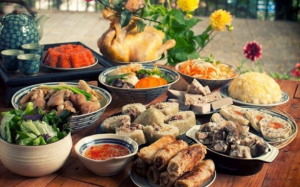 Người bệnh tăng huyết áp và đái tháo đường nên ăn Tết thế nào? 