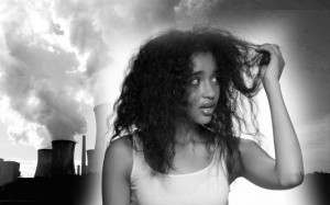 Ô nhiễm không khí khiến tóc xơ rối, ngứa đầu: Phải làm thế nào?