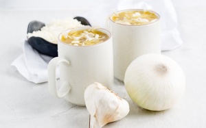 Làm soup hành tây thải độc cơ thể sau Tết