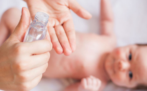 7 loại tinh dầu nhẹ nhàng và êm dịu cho trẻ sơ sinh