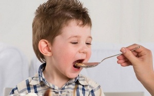 Vì sao mẹ nên khuyến khích trẻ ăn nhiều chất xơ?