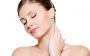 Bí quyết chăm sóc da giúp ngăn ngừa nếp nhăn vùng cổ