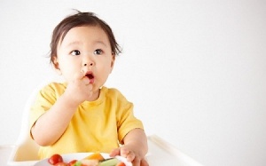 Dinh dưỡng cho trẻ để phòng ngừa bệnh cúm mùa