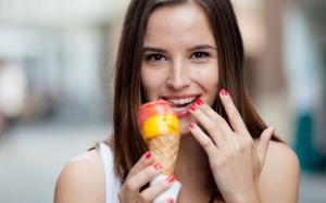 6 thực phẩm càng ăn nhiều càng gây lão hóa da và viêm da nặng hơn