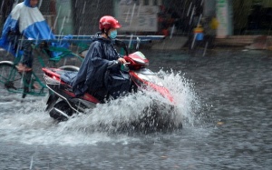 Vùng núi phía Bắc có mưa dông, gió giật mạnh