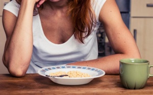 Bỗng dưng chán ăn: Cảnh giác các bệnh tật nguy hiểm