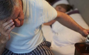 Điều trị tiểu đêm ở người già như thế nào?