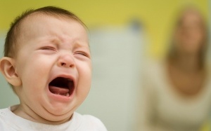 Xông hơi cho trẻ bị viêm thanh quản: Những điều lưu ý