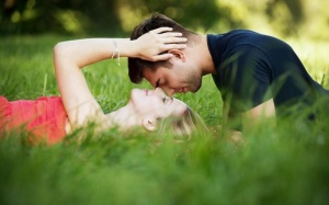 Tử vi Chủ nhật (8/4/2018): Nhân Mã có thể làm tất cả vì người mình yêu