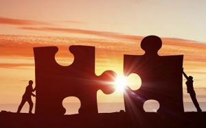 Tử vi thứ Năm (12/4/2018): Với Bạch Dương, hợp tác là chìa khóa thành công!