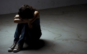 Vì sao người trẻ dễ bị trầm cảm?