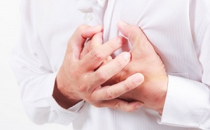 Uống 3 cốc cà phê và ăn hạt mỗi ngày làm giảm rối loạn nhịp tim