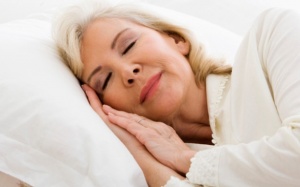 Những thực phẩm giúp người cao tuổi có giấc ngủ ngon tự nhiên