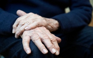 Bệnh đường ruột làm tăng nguy cơ dẫn đến Parkinson