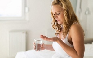 Bà bầu uống paracetamol: Con dễ bị tự kỷ, tăng động giảm chú ý