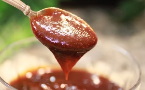 Tự làm sốt BBQ tại nhà chỉ trong 10 phút