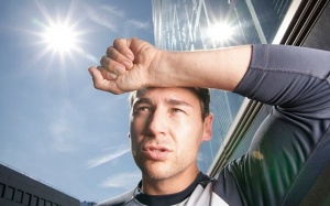 Tại sao lại dễ bị say nắng trong mùa Hè?
