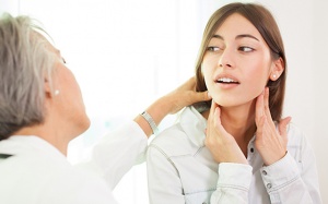 7 thói quen có hại cho tuyến giáp bạn nên bỏ ngay