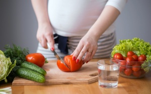 Ăn uống như thế nào để cải thiện khả năng sinh sản?