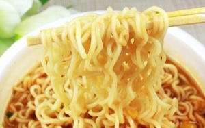 Những lý do khiến bạn từ bỏ mì ăn liền ngay và luôn