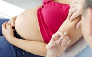 Phụ nữ mang thai nên tiêm những loại vaccine nào?