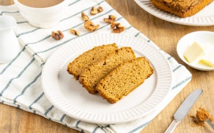 Sáng mùa Hạ ngây ngất với bánh mì bí ngô vàng ruộm tự làm nơi bếp nhỏ