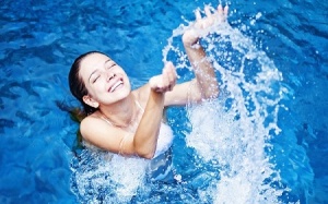 3 lý do vì sao bạn nên đi bơi ngay trong mùa Hè này