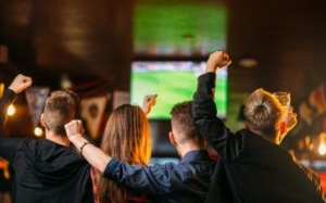 Xem World Cup 2018 thế nào để không ảnh hưởng tới sức khỏe?