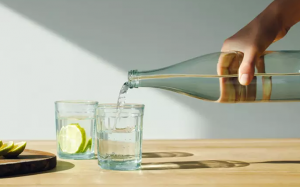 Water fasting - tuyệt thực, chỉ uống nước có giúp giảm cân?