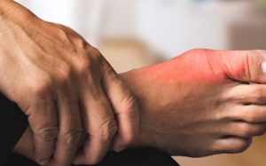 Dùng TPCN Hoàng Thống Phong có gây tăng huyết áp?