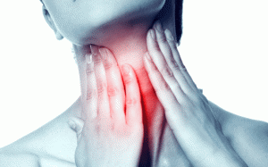 8 nguyên nhân phổ biến khiến bạn bị khô và đau họng khi ngủ dậy