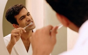 Mắc bệnh nha chu dễ khiến quý ông bị rối loạn cương dương