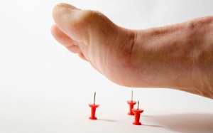 Dị cảm gây tê ngứa tứ chi có nguy hiểm không?