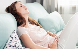 Những cách giúp bạn kiểm soát cơn đau khi bị viêm bàng quang kẽ