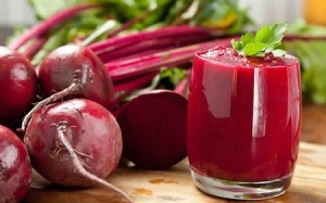 Những lý do bạn nên uống nước ép củ dền mỗi ngày