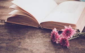 Tử vi thứ Tư (18/7/2018): Nhân Mã đang nhớ người xưa