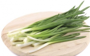 3 lợi ích đáng ngạc nhiên khi ăn hành lá