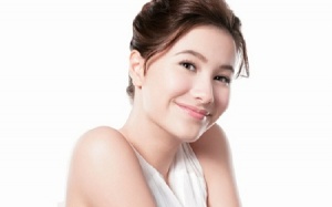 Làm trắng da với 5 thành phần trong nhà bếp