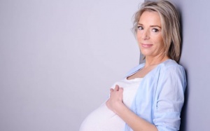 Các biến chứng mà phụ nữ có thể gặp phải nếu mang thai sau tuổi 40 